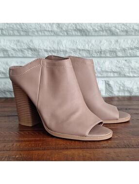 NWOT Dolce Vita Open Toe Covered Heel Size 9.5